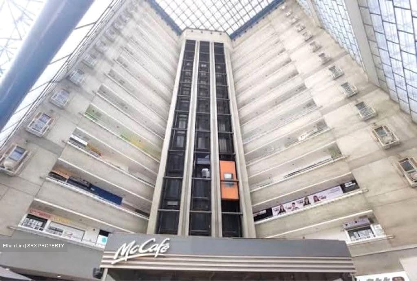 Parkway Centre (D15), Retail #608452251